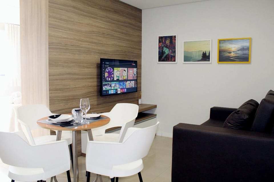 TV and multimedia, Living room, Dining area