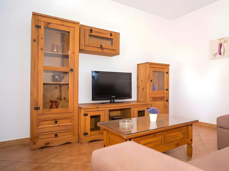 Casa cerca del pueblo terraza privada alquilamos a familias Apartment in La Janda