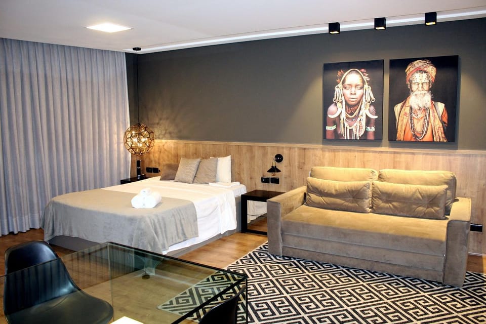 Bed, Living room, Bedroom