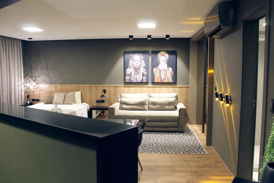 Bed, Living room