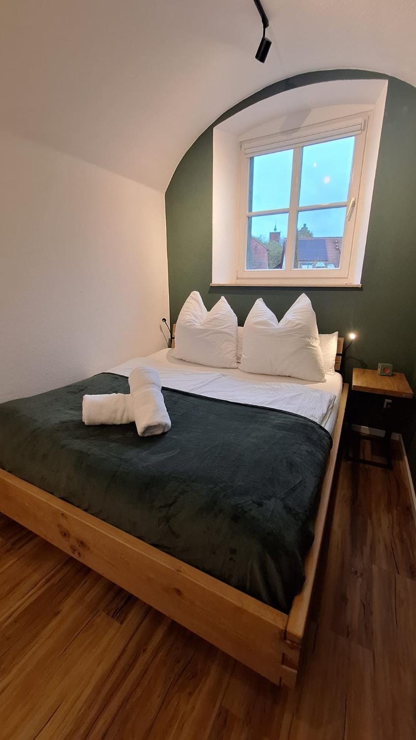 Bed, Bedroom