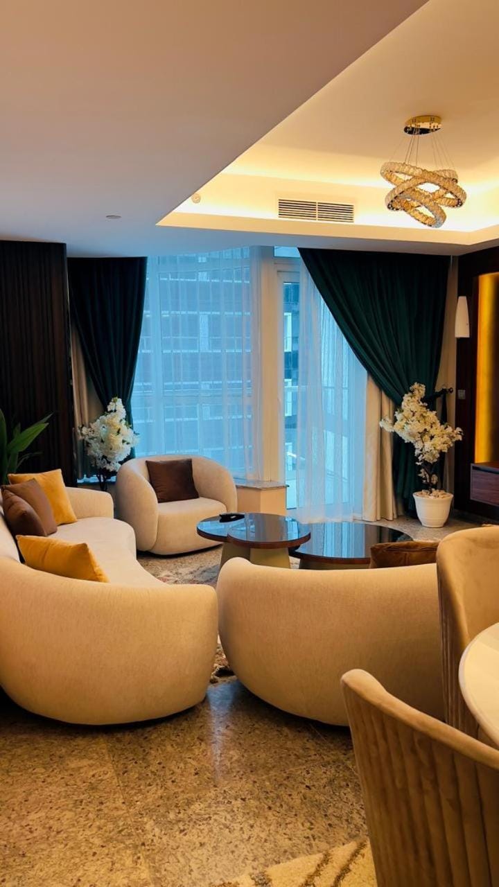 Communal lounge/ TV room