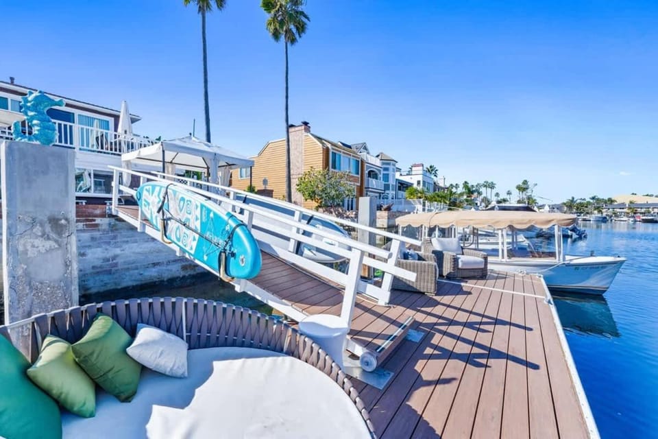 Stunning Bayfront Home with Epic Dock on Peninsula House in Balboa Peninsula