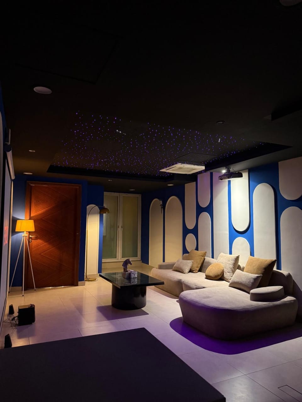 1 BR with indoor cinema, starlights & city view Apartment in Lahore