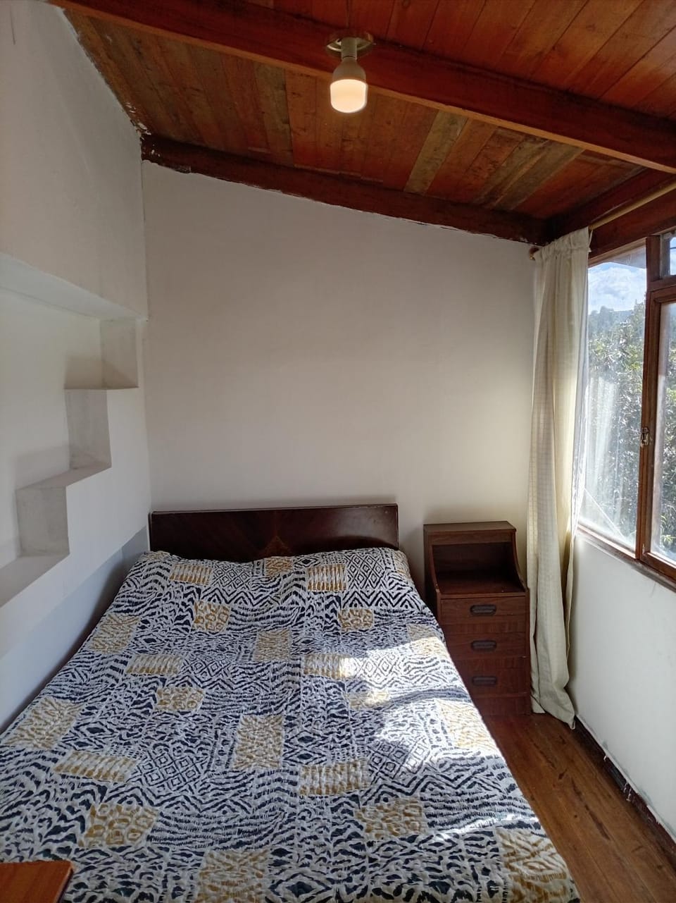 Paraiso Escondido House in Quito