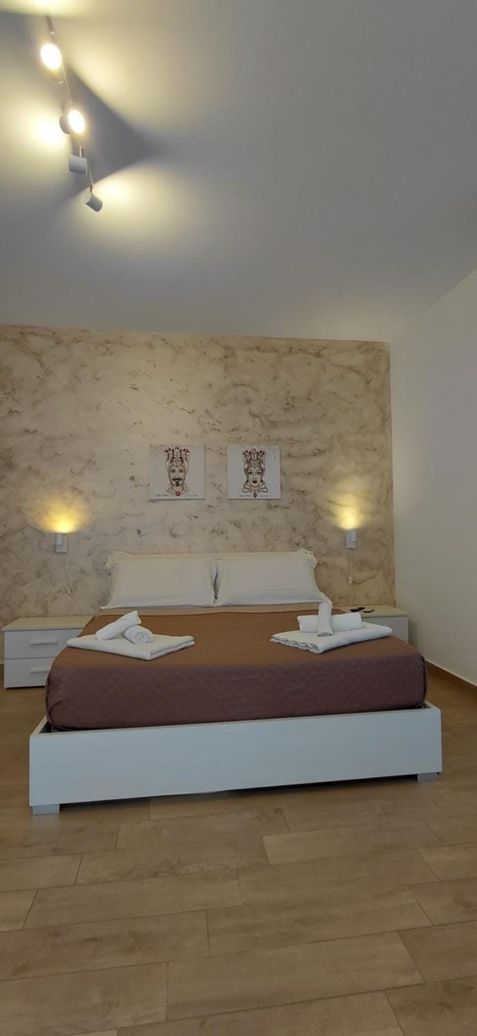 Roccazzo 16 Bed and Breakfast in Cefalu