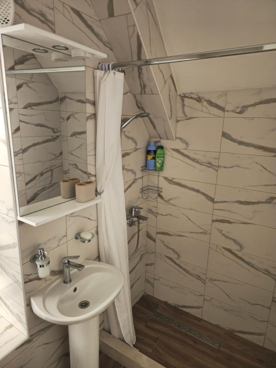 Shower, Toilet, Bathroom