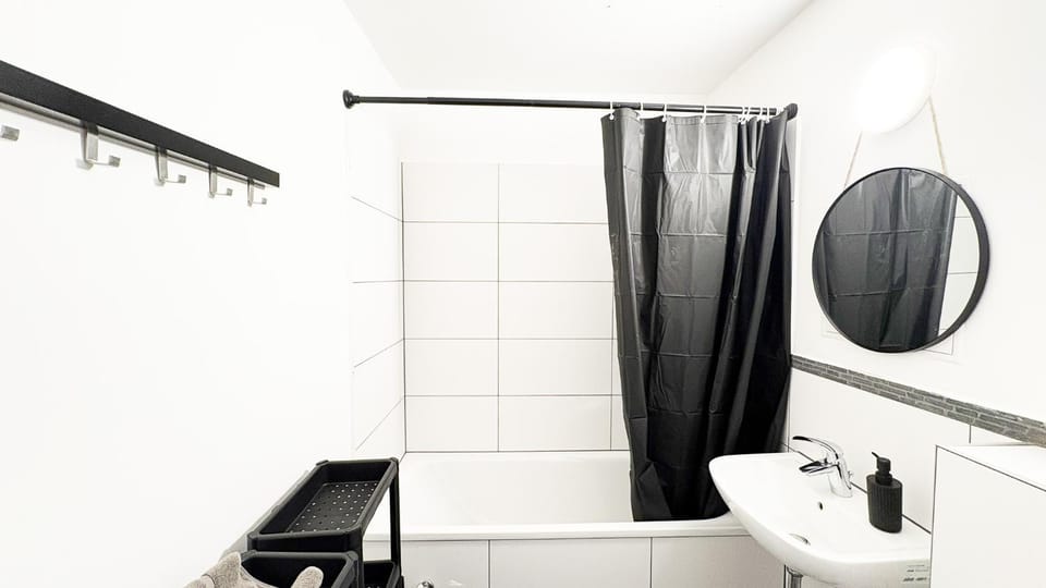 Monteurwohnungen Halle für Teams Küche WLAN Parkplatz Apartment in Halle Saale