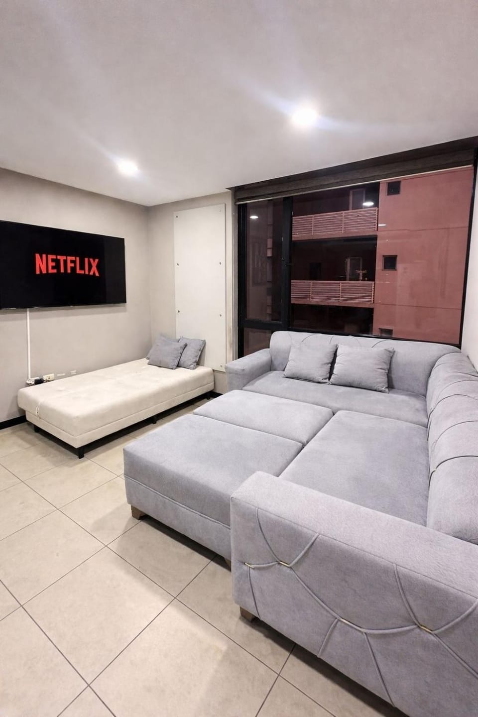 Communal lounge/ TV room, TV and multimedia, Living room, furniture, air conditioner
