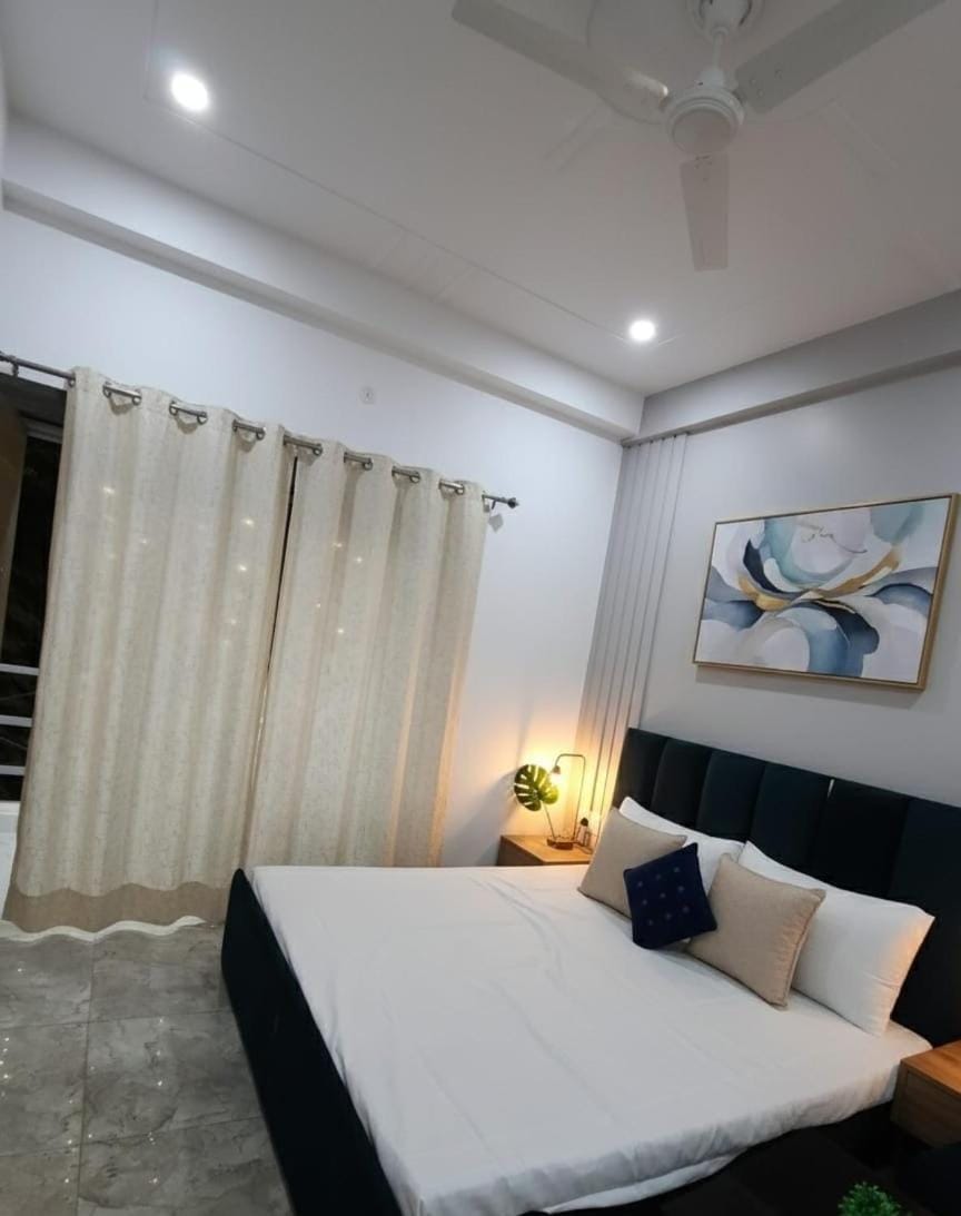 The Moksha Residency Hotel in Uttar Pradesh