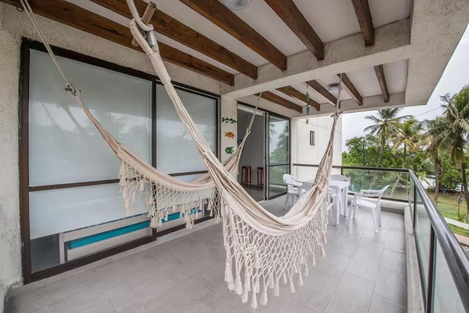 Deluxe Apts pasos de la playa Apartment in San Andres