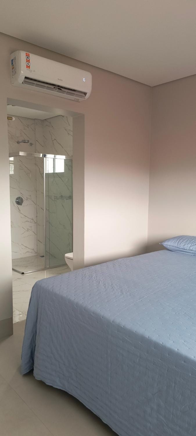 Apartamento com 1 quarto suite master com banheira loc show safra Apartment in State of Mato Grosso, Brazil