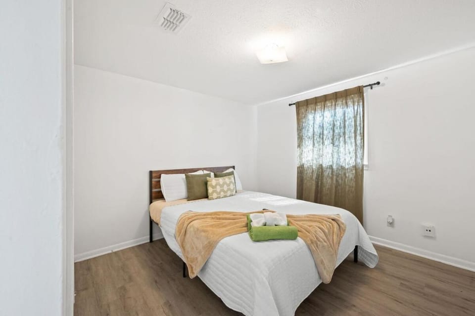 cozy three bedroom home in orange park Apartment in Jacksonville