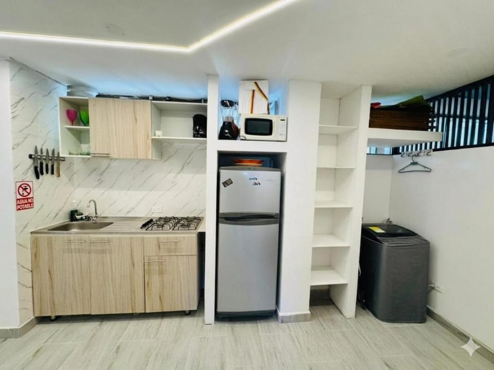 Amplio apartamento reformado de 3 dormitorios con vistas al mar Apartment in Gaira