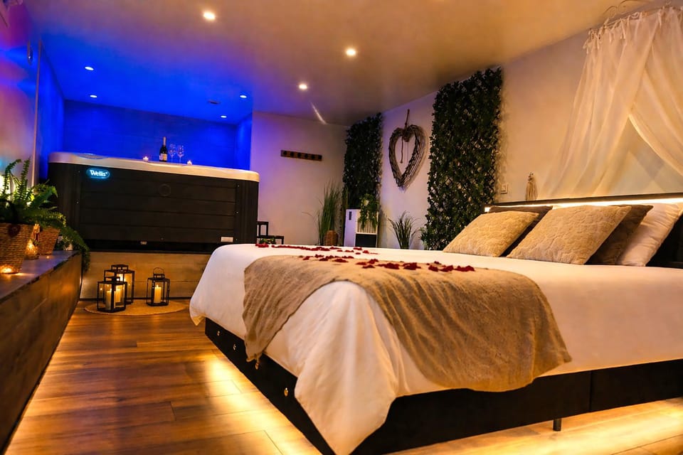 Spa and wellness centre/facilities, Photo of the whole room, Bedroom