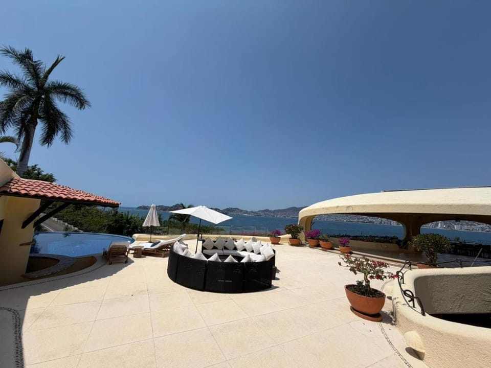 Casa Capricho House in Acapulco