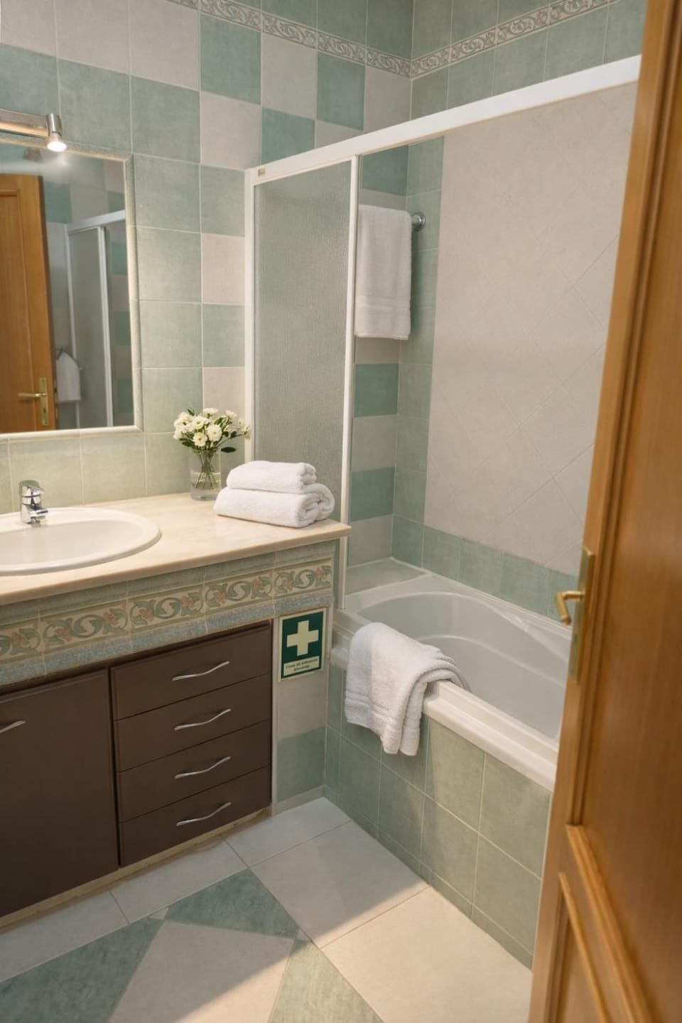 Toilet, Bathroom, Bath