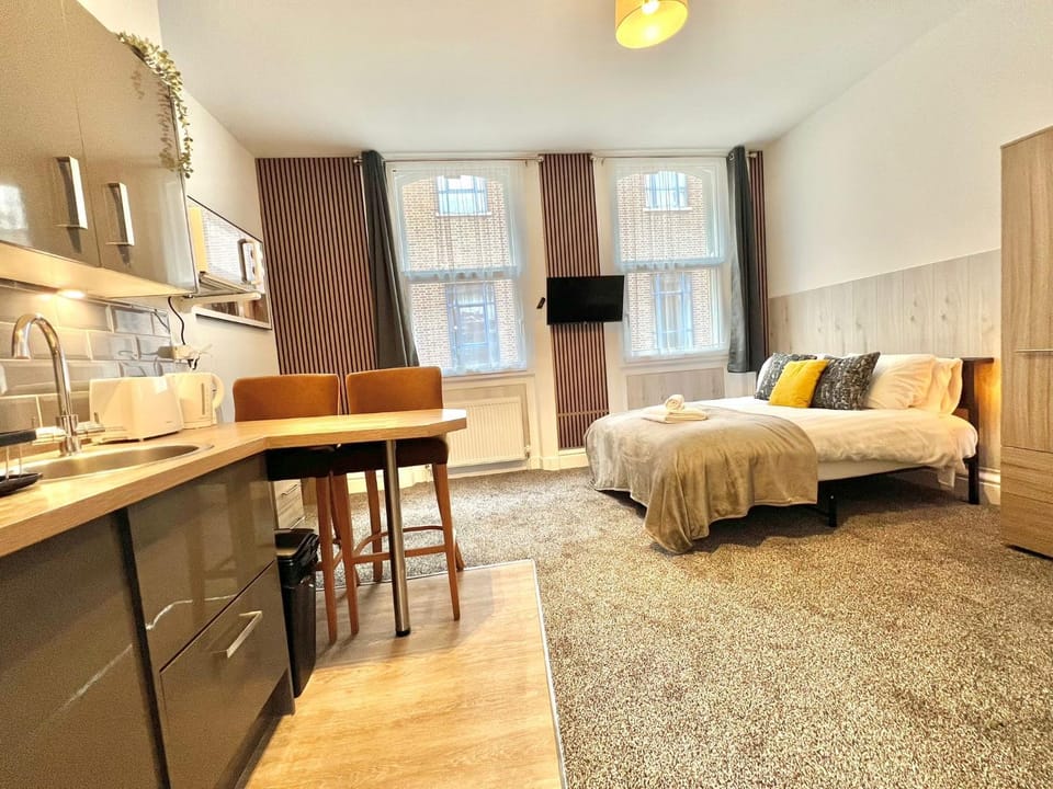 Yastayzzz at Studio 10 The Lofts Pierpoint Street Apartment in Worcester