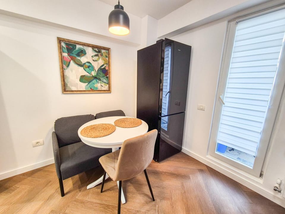 Cozy Escape near Timpuri Noi - Self Check-in Apartment in Bucharest