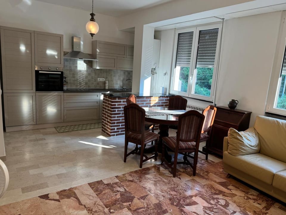 Base Camp Perti Apartment in Finale Ligure