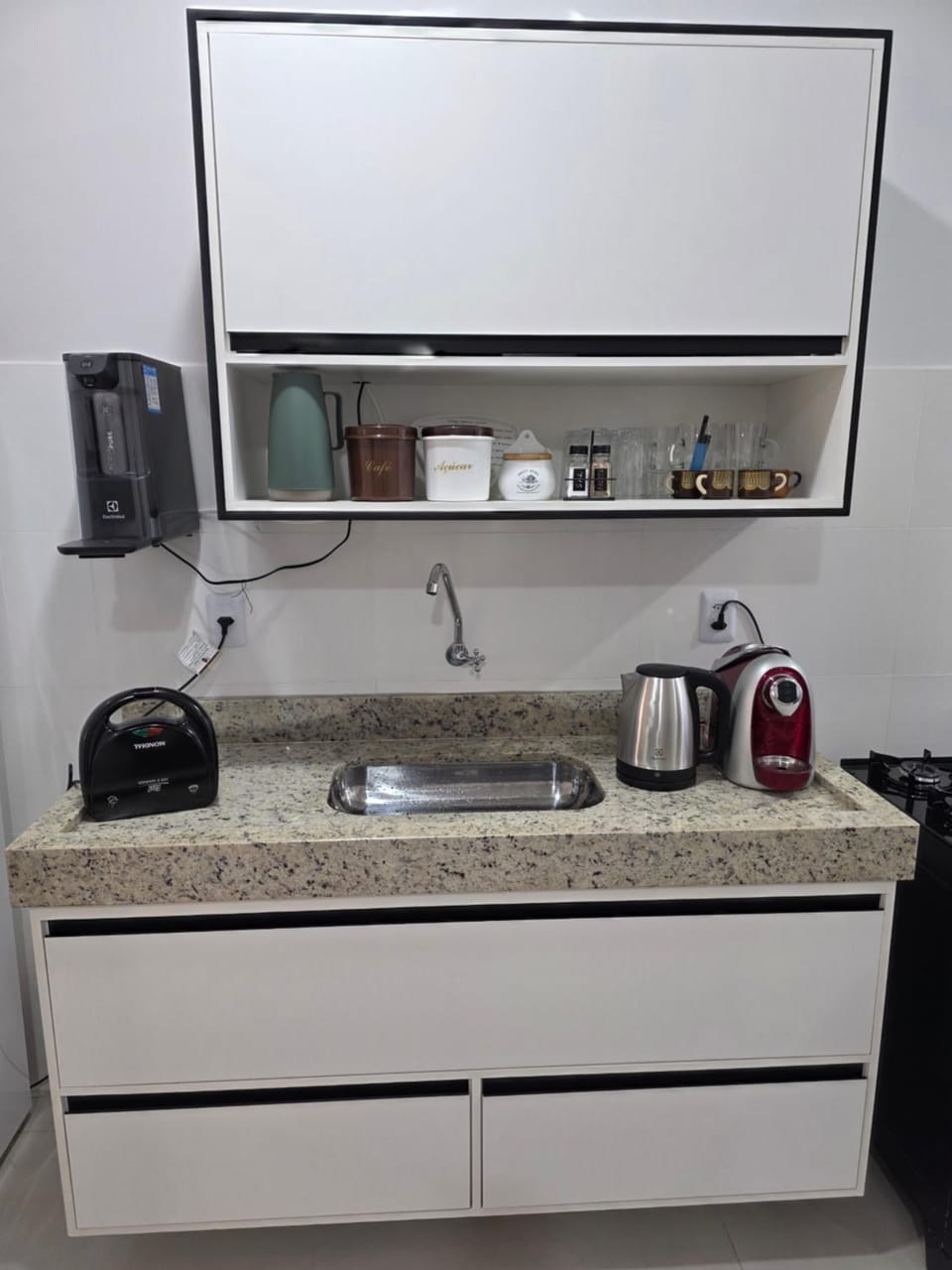 Coffee/tea facilities, Kitchen or kitchenette