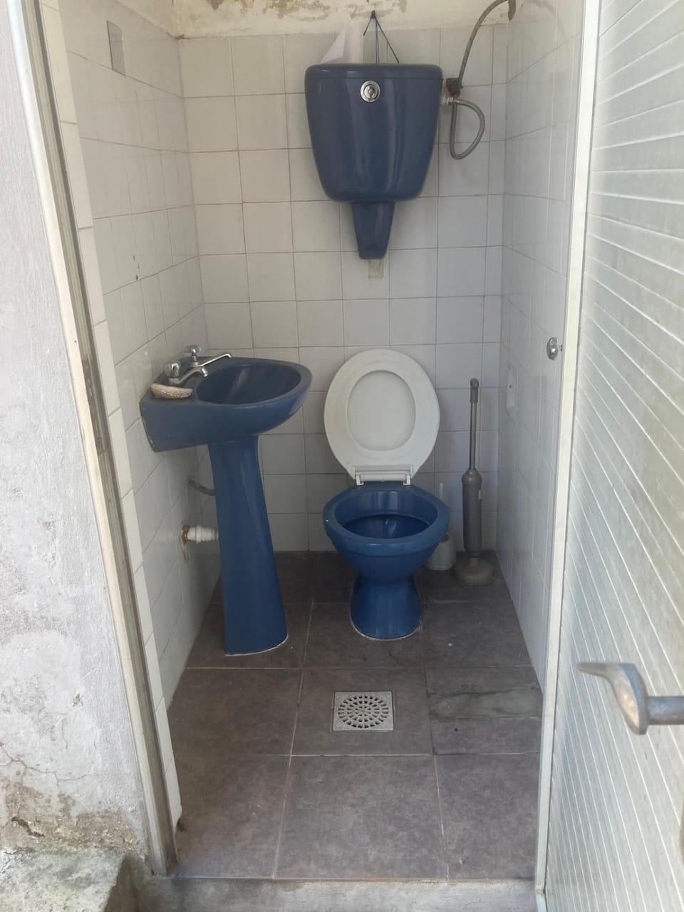 Kitchen or kitchenette, Dining area, stove