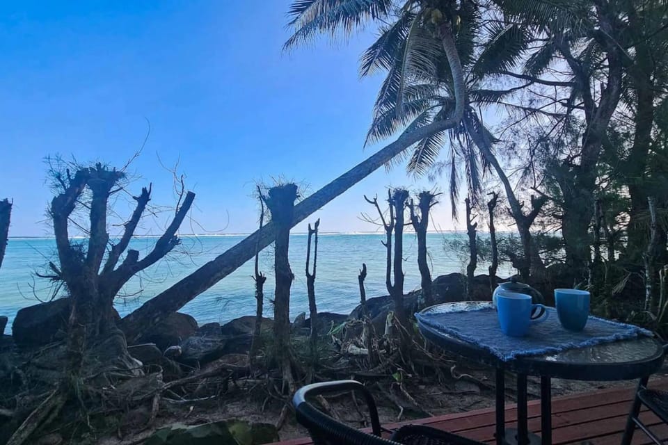 Dining area, Beach