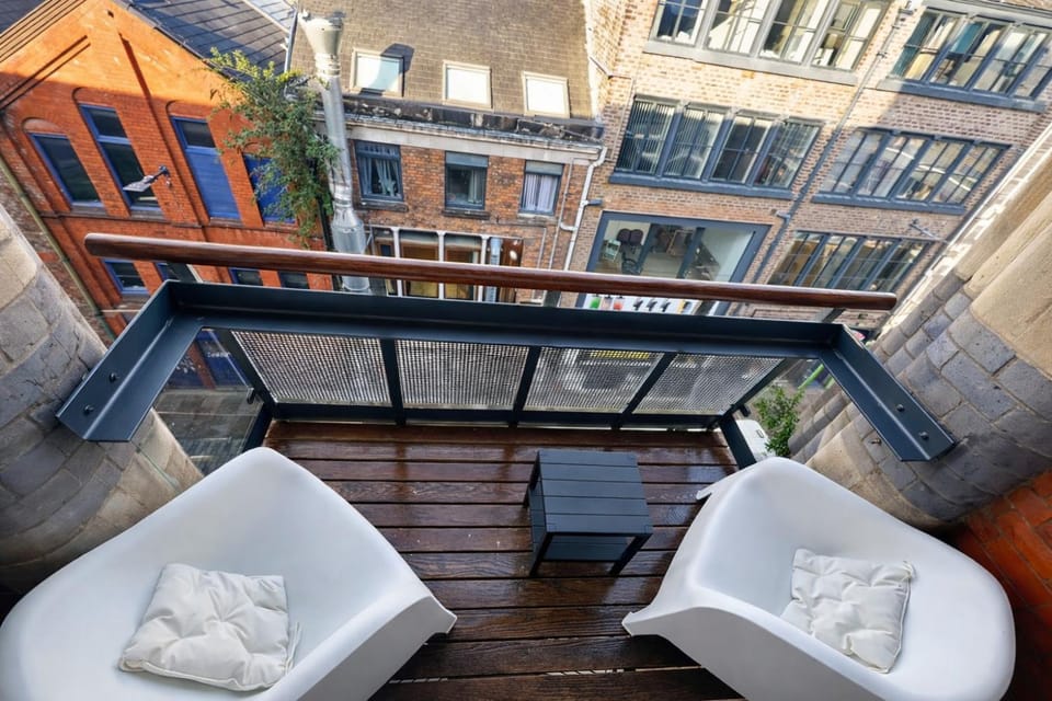 Day, View (from property/room), Balcony/Terrace, City view, Street view