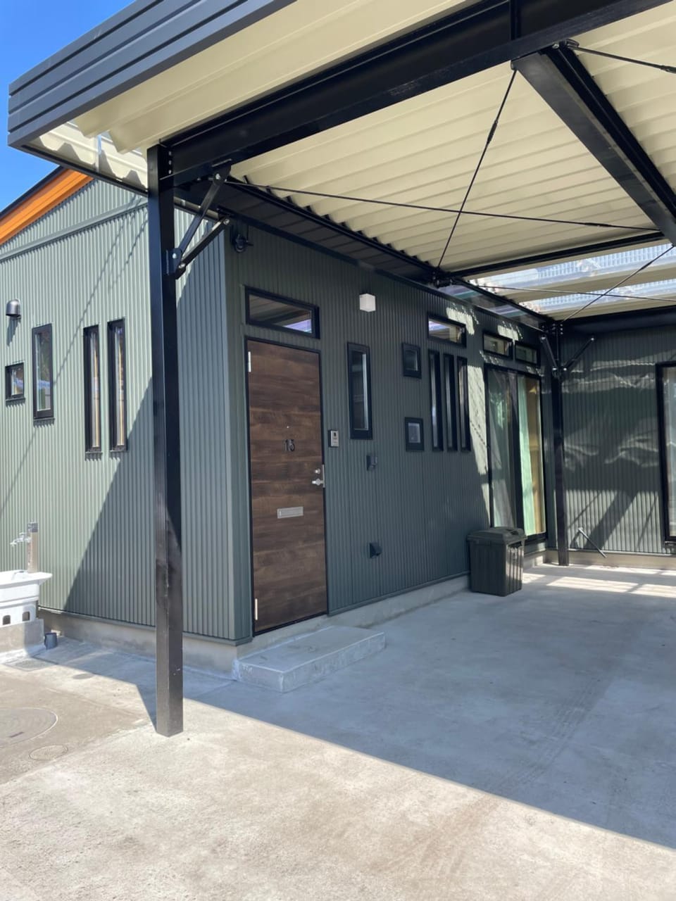 Property building, Day