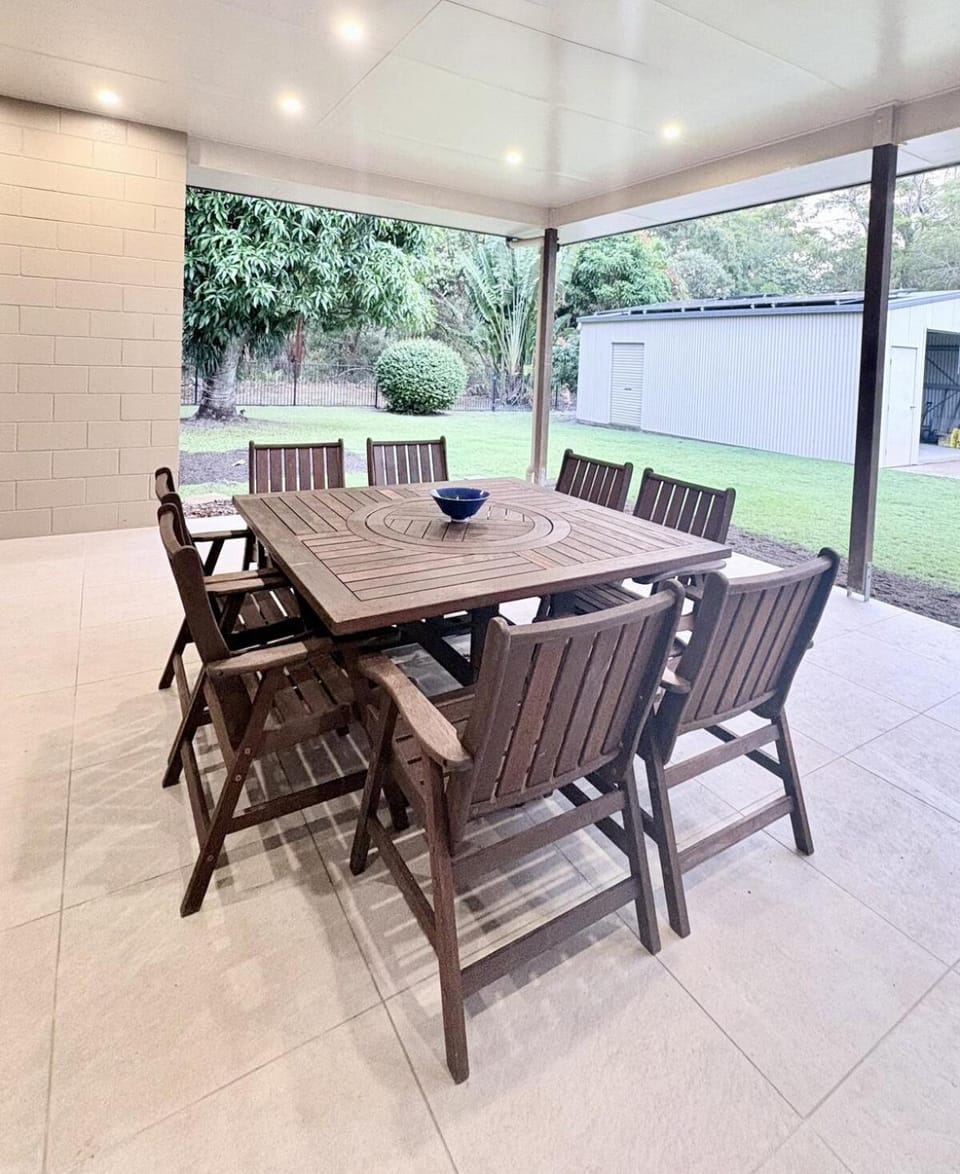 Patio, Day, BBQ facilities, View (from property/room), Dining area