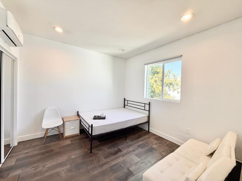 50One Double Beds Homestay Vacation rental in Los Angeles