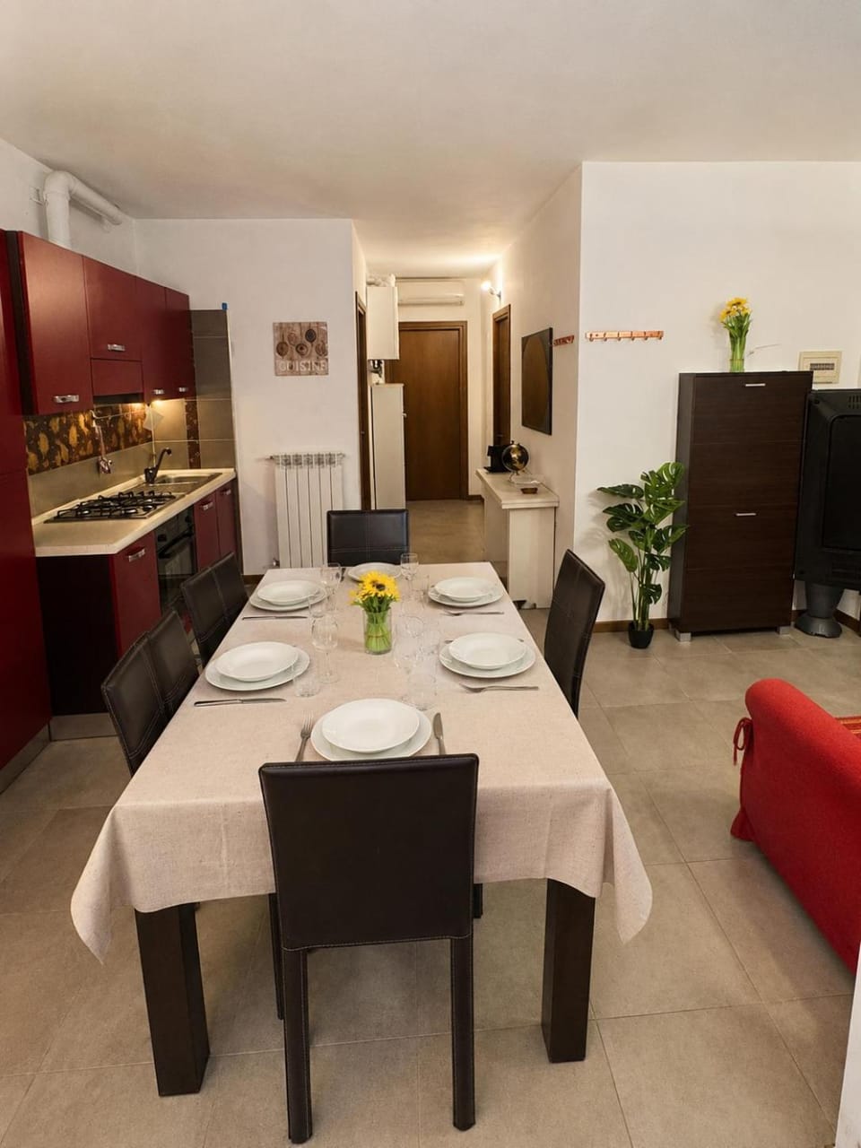 Kitchen or kitchenette, Living room, Seating area, Dining area, minibar, oven, pet friendly, stove