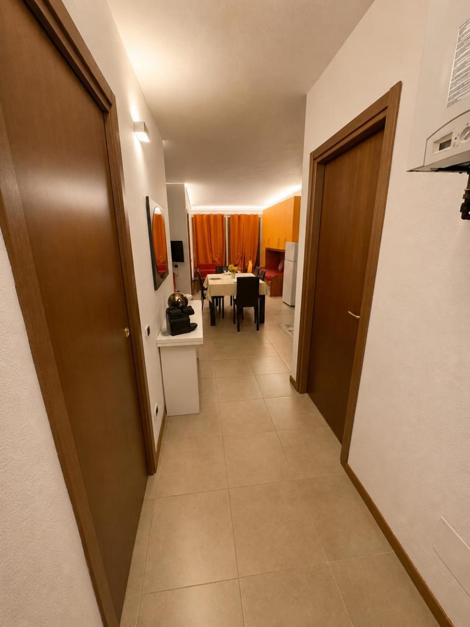 TV and multimedia, Kitchen or kitchenette, Living room, Seating area, wardrobe