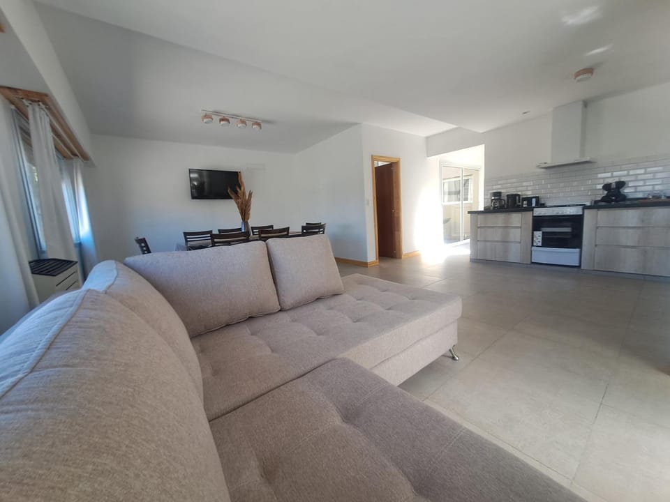 TV and multimedia, Kitchen or kitchenette, Living room, Dining area