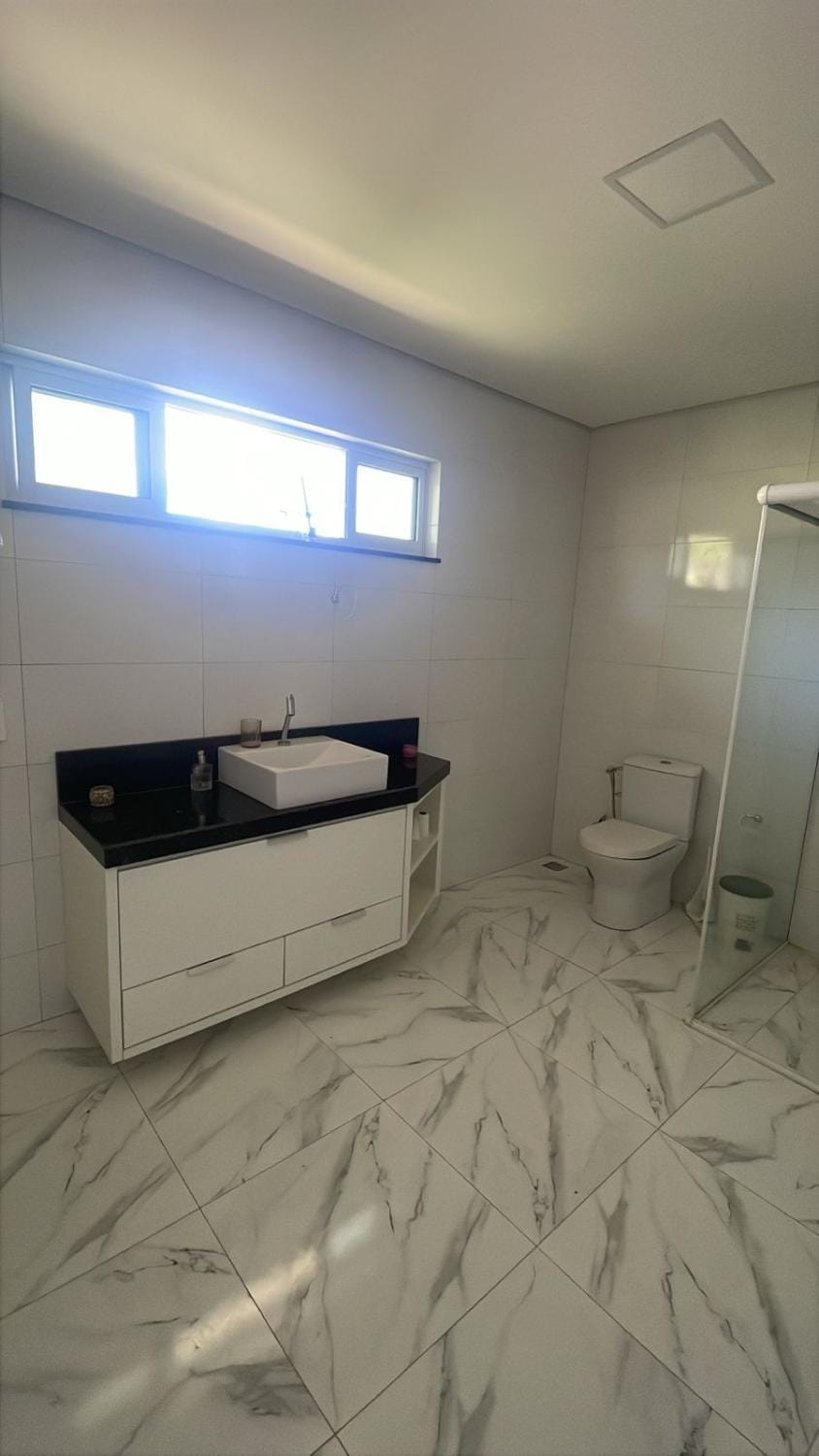 Shower, Toilet, Bathroom, bidet, towels, towels