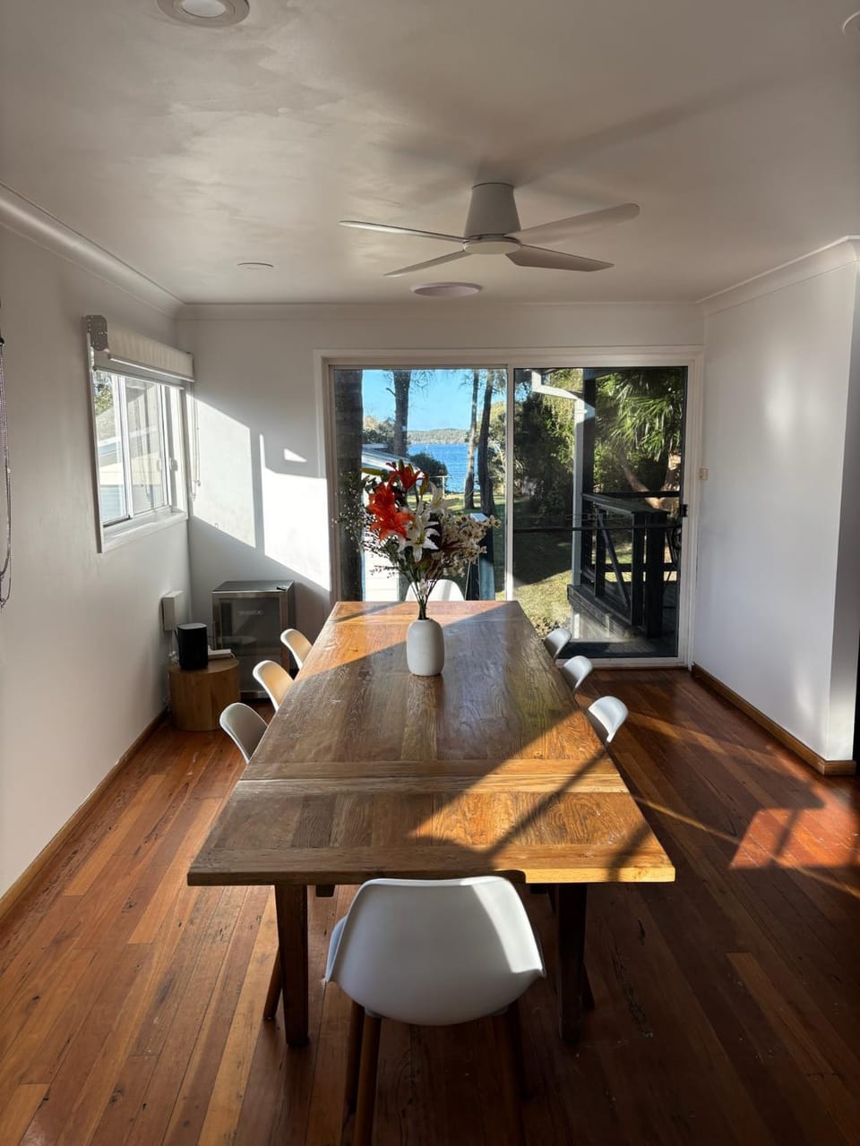 Seating area, Dining area, Garden view, Lake view