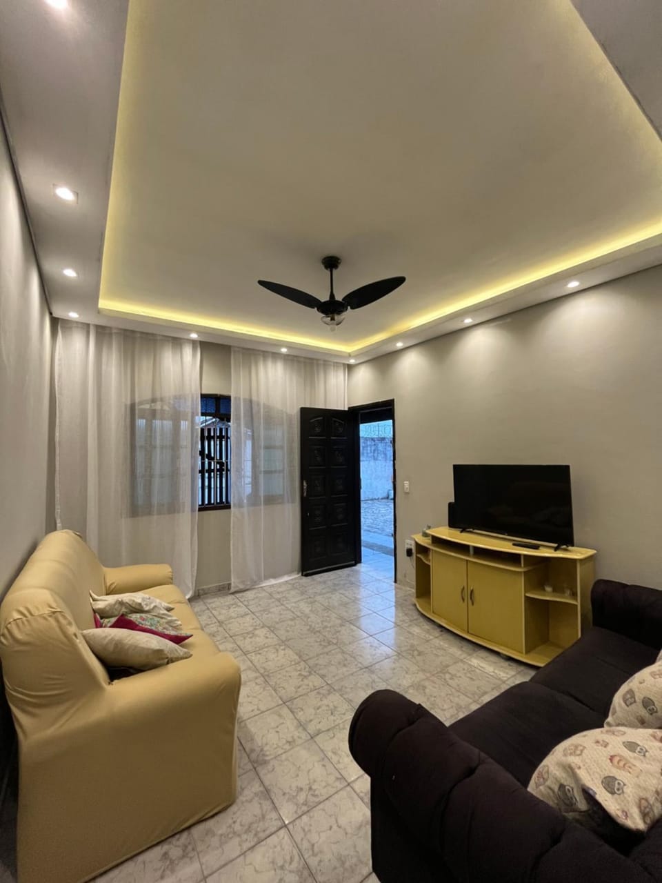 Conforto e Praia a poucos passos House in State of São Paulo