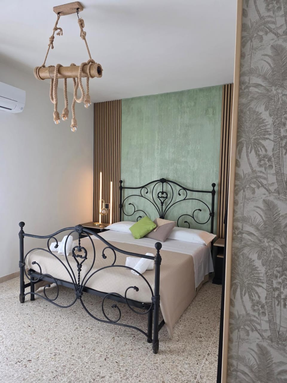 Casa a Pennello Bed & Breakfast Bed and Breakfast in San Benedetto del Tronto