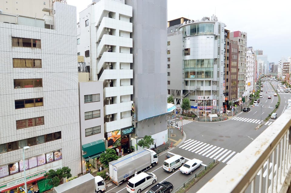Good located Comfy Private Room Free Wi-Fi, Netflix Apartment in Shinjuku