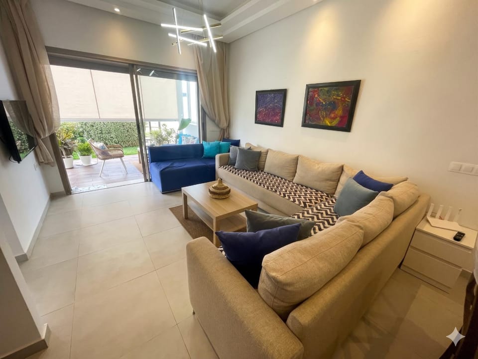 Luxury Stay- Confort, Parking & Doubles Piscines Apartment in Tangier-Tétouan-Al Hoceima