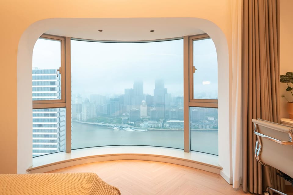 Merit世茂江景房 River-view apartment 2 Apartment in Shanghai
