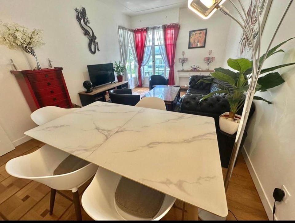 La Perle de la Promenade Apartment in Nice