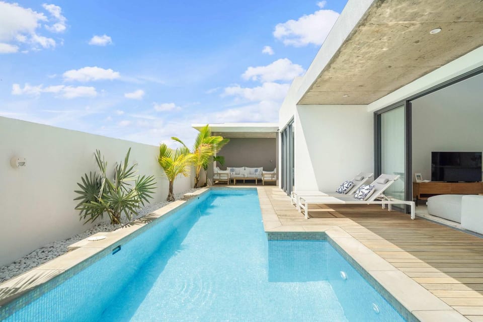 Villa Naya - Luxury 3-Bedroom Villa & Private Pool Villa in Grand Baie