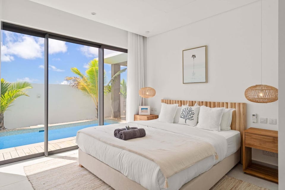 Villa Naya - Luxury 3-Bedroom Villa & Private Pool Villa in Grand Baie