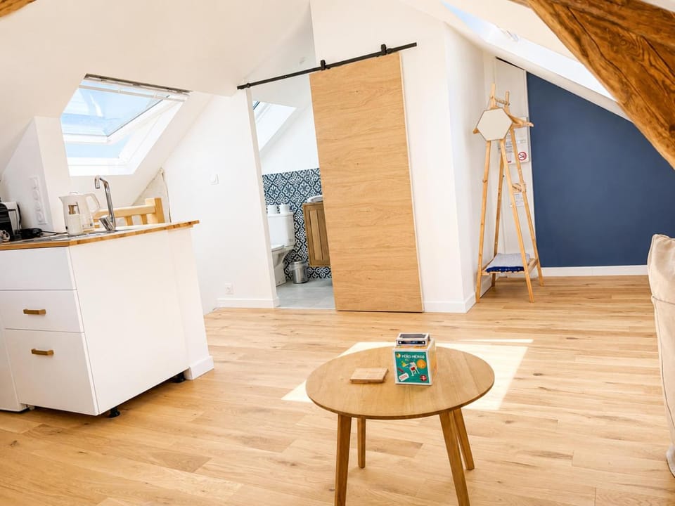 Le bleu infini - vue mer, falaises, centre ville Apartment in Étretat