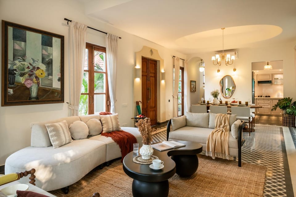 Living room, Seating area, air conditioner