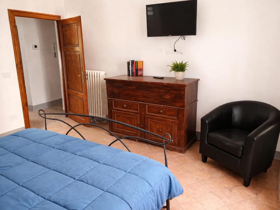 2ª Casa del Borgo Antico Apartment in Tuscany