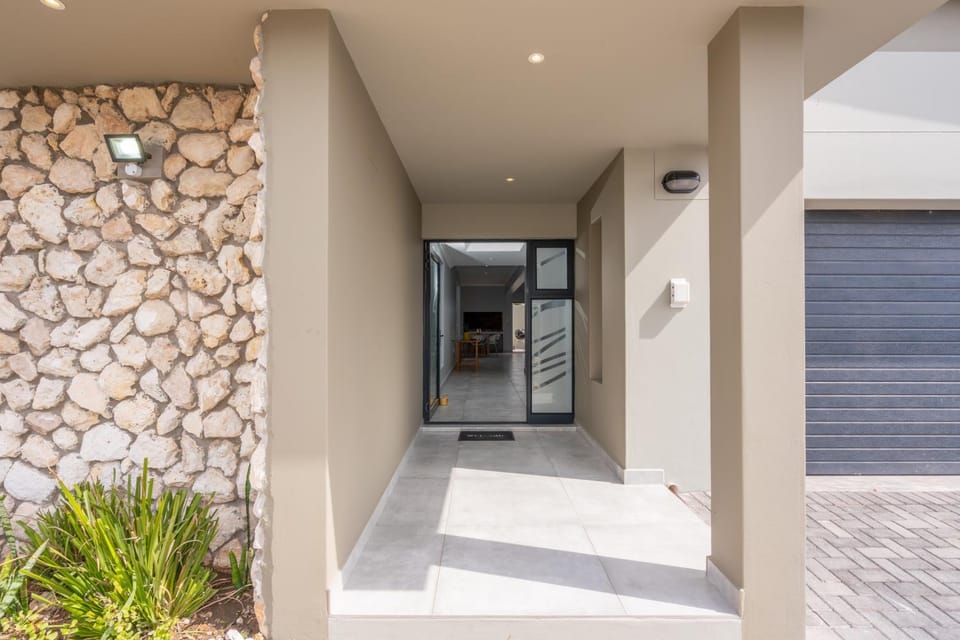 Waves Haven House in Western Cape