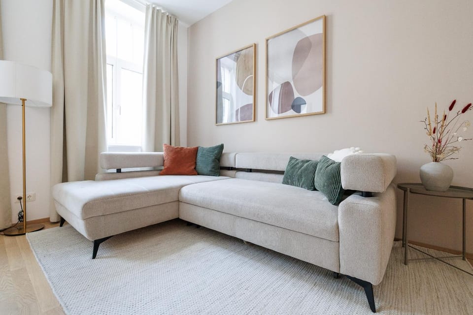 Living room, Photo of the whole room, Seating area