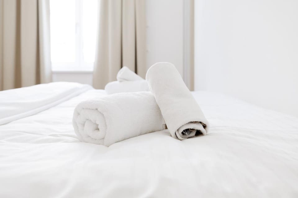 Bed, Photo of the whole room, Bedroom, towels